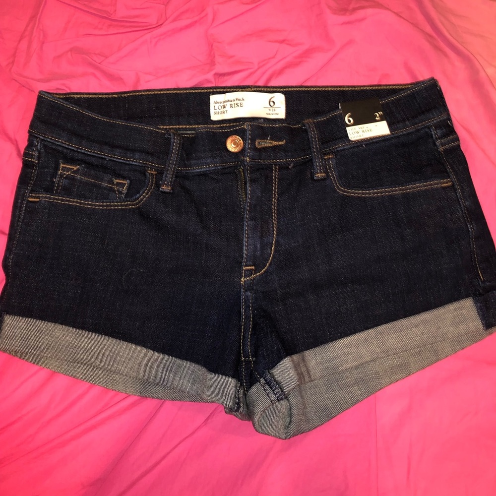 Abercrombie & Fitch Low Rise Short
